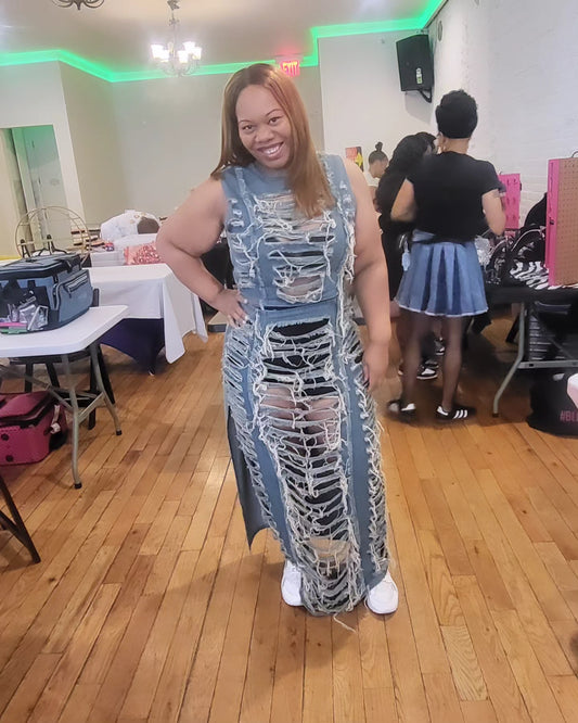 Ripped Denim Two-Piece Set – Curve-Hugging Streetwear