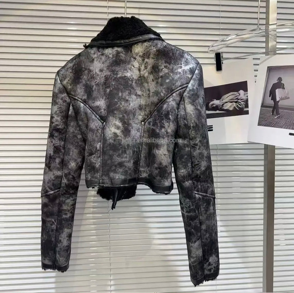 "Qveen of the cropped " Jacket(Pre Order)