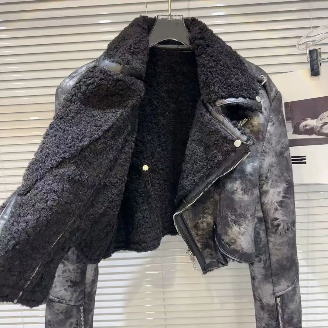 "Qveen of the cropped " Jacket